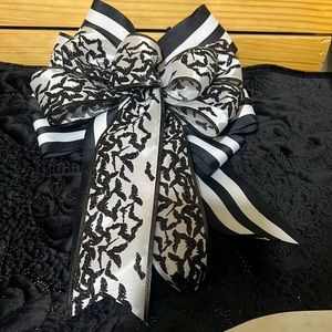 Handmade Halloween 🎃 Bow